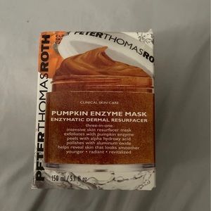 Full size Peter Thomas Roth Pumpkin Enzyme Mask